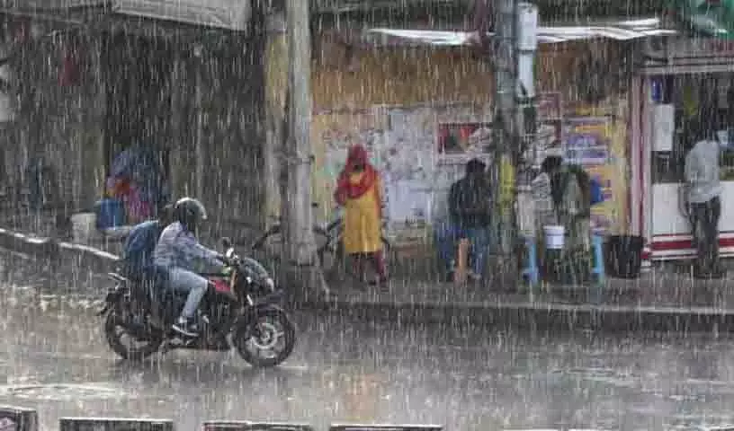 Hyderabad और आसपास के जिलों में तीव्र तूफान की आशंका Hyderabad और आसपास के जिलों में तीव्र तूफान की आशंका