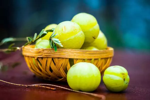 Health Tips : आंवला जूस और काली मिर्च हैं बेहद फायदेमंद Health Tips : आंवला जूस और काली मिर्च हैं बेहद फायदेमंद
