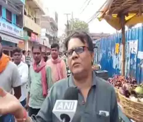 Patna में निजी अस्पताल के निदेशक की गोली मारकर हत्या, पिता ने की उच्चस्तरीय जांच की मांग Patna में निजी अस्पताल के निदेशक की गोली मारकर हत्या, पिता ने की उच्चस्तरीय जांच की मांग