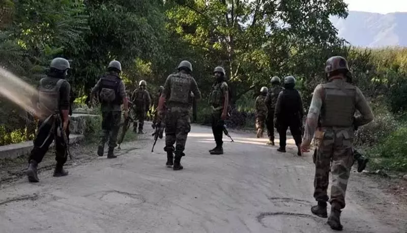 J-K के डोडा में आतंकवादी ठिकाने का पता चला J-K के डोडा में आतंकवादी ठिकाने का पता चला