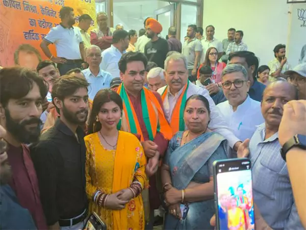 चंडीगढ़ में बिहार दिवस समारोह, दिल्ली के मंत्री कपिल मिश्रा ने बिहार को राष्ट्र निर्माण में अग्रणी बताया चंडीगढ़ में बिहार दिवस समारोह, दिल्ली के मंत्री कपिल मिश्रा ने बिहार को राष्ट्र निर्माण में अग्रणी बताया