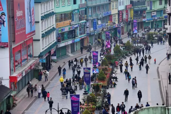Sikkim : होटल व्यवसायियों ने पर्यटक शुल्क वसूली के लिए वैकल्पिक तरीके सुझाए Sikkim : होटल व्यवसायियों ने पर्यटक शुल्क वसूली के लिए वैकल्पिक तरीके सुझाए