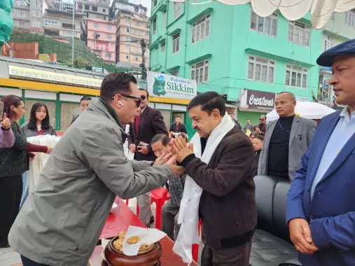 Sikkim : मंत्री धुंगेल ने स्थानीय उत्पादों को बढ़ावा देने के महत्व पर प्रकाश डाला Sikkim : मंत्री धुंगेल ने स्थानीय उत्पादों को बढ़ावा देने के महत्व पर प्रकाश डाला