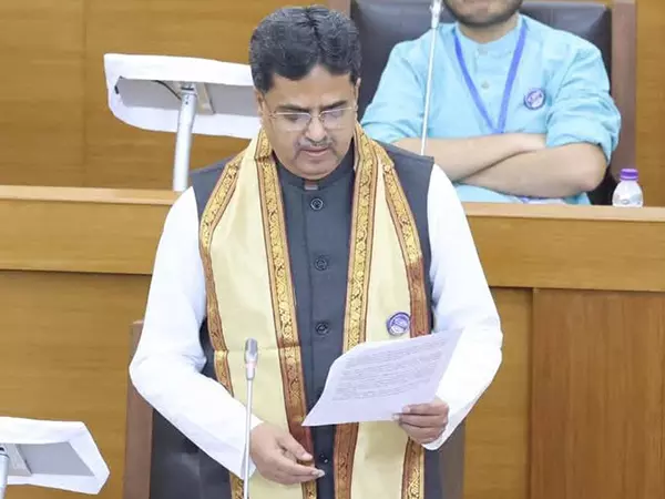 युवाओं की भागीदारी से भारत का राजनीतिक भविष्य मजबूत होगा: त्रिपुरा के CM युवाओं की भागीदारी से भारत का राजनीतिक भविष्य मजबूत होगा: त्रिपुरा के CM