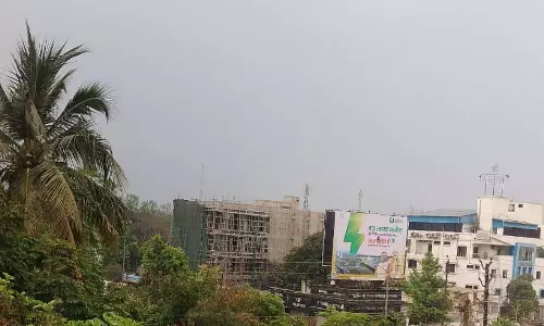 रायपुर में अभी बारिश के आसार, छाया बादल रायपुर में अभी बारिश के आसार, छाया बादल