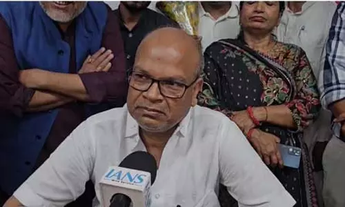 बिहार कांग्रेस के नए प्रदेश अध्यक्ष राजेश कुमार पहुंचे सदाकत आश्रम बिहार कांग्रेस के नए प्रदेश अध्यक्ष राजेश कुमार पहुंचे सदाकत आश्रम