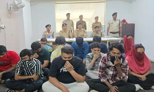 पुलिस ने कनाडाई नागरिकों को ठगने वाले फर्जी कॉल सेंटर का भंडाफोड़ किया, 13 गिरफ्तार