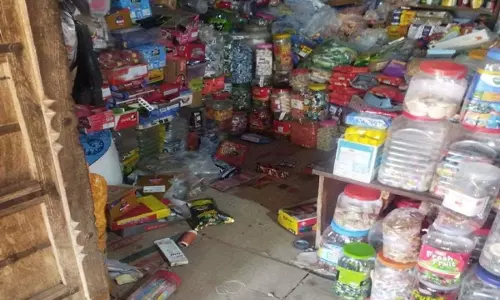 Jodhpur : लूणी में किराना दुकान से नकदी ले उड़े चोर Jodhpur : लूणी में किराना दुकान से नकदी ले उड़े चोर
