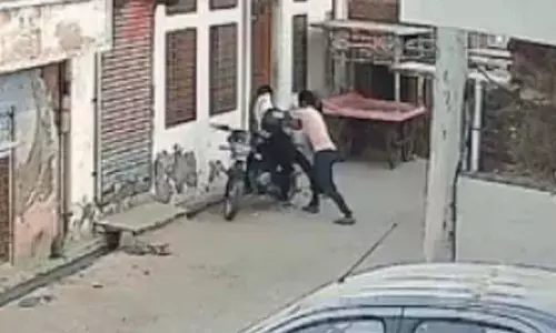 Rajasthan Crime : युवक की हत्या, CCTV में कैद हुई वारदात Rajasthan Crime : युवक की हत्या, CCTV में कैद हुई वारदात