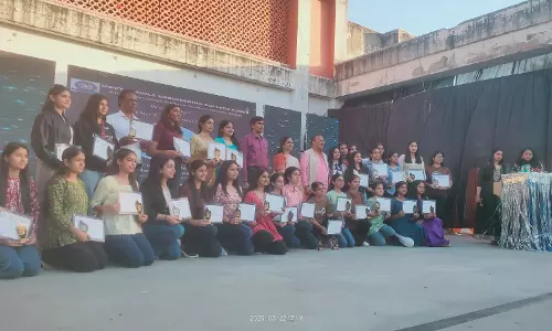 Jaipur: विकसित भारत का आधार है होनहार छात्राएं- विधानसभा अध्य