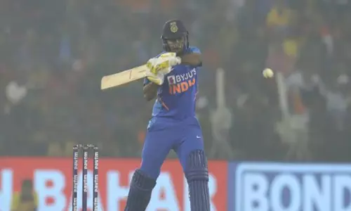 IPL 2025: चोटिल मोहसिन खान की जगह शार्दुल ठाकुर एलएसजी कैंप में शामिल होंगे IPL 2025: चोटिल मोहसिन खान की जगह शार्दुल ठाकुर एलएसजी कैंप में शामिल होंगे