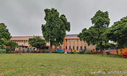PC Bagla College: सीसीटीवी और त्रिपाठी का नया कदम