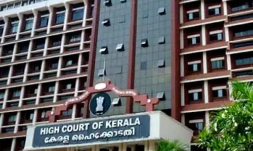 Kerala HC ने सड़क दुर्घटना मामले में नर्स के परिवार को 3.65 करोड़ रुपये का मुआवजा देने का आदेश दिया Kerala HC ने सड़क दुर्घटना मामले में नर्स के परिवार को 3.65 करोड़ रुपये का मुआवजा देने का आदेश दिया