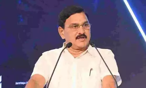 केंद्र स्थानीय उत्पादों की मांग पैदा करेगा: Varma