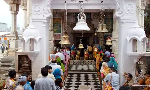 Kangra: माता श्री बज्रेश्वरी देवी मंदिर में वीआईपी दर्शन के लिए लगेगा शुल्क