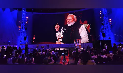 PM Modi के पॉडकास्ट के अंशों के साथ सिएटल में भारतीय फिल्म महोत्सव की शुरुआत हुई PM Modi के पॉडकास्ट के अंशों के साथ सिएटल में भारतीय फिल्म महोत्सव की शुरुआत हुई