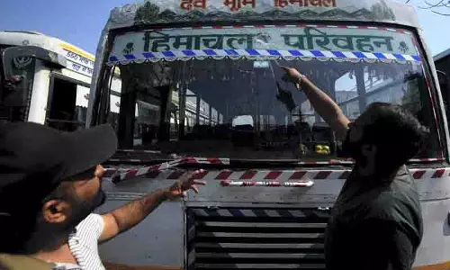 5 और बसों पर हमला, Himachal पंजाब के 600 रूटों पर फिर से विचार कर सकता 5 और बसों पर हमला, Himachal पंजाब के 600 रूटों पर फिर से विचार कर सकता