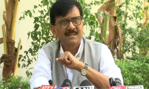 Delhi HC के जज के घर से मिली नकदी को लेकर संजय राउत ने केंद्र पर निशाना साधा