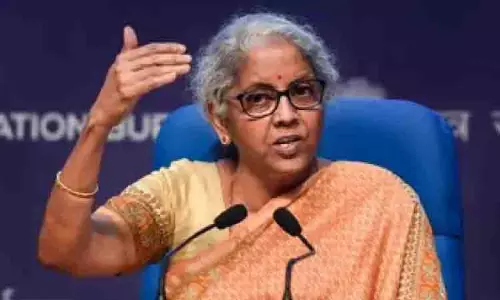 ऑटोमोबाइल में PLI योजना के तहत परियोजनाओं का बड़ा हिस्सा मिला: FM Sitharaman ऑटोमोबाइल में PLI योजना के तहत परियोजनाओं का बड़ा हिस्सा मिला: FM Sitharaman