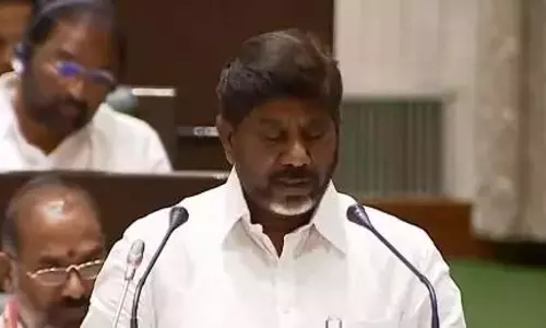Bhatt ने राजीव युवा विकासम आवेदन प्राप्त करने के लिए 5 अप्रैल की समय सीमा निर्धारित की