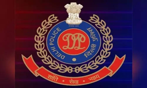 गर्मियों में दिल्ली के यातायात पुलिसकर्मियों को ठंडक पहुंचाएंगे एसी हेलमेट गर्मियों में दिल्ली के यातायात पुलिसकर्मियों को ठंडक पहुंचाएंगे एसी हेलमेट