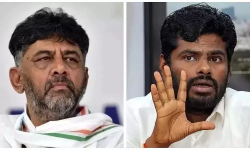 Shivakumar ने चेन्नई में भाजपा के काले झंडों का स्वागत किया Shivakumar ने चेन्नई में भाजपा के काले झंडों का स्वागत किया