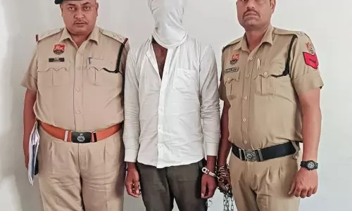 Gurugram : होली पर घर जाने को लेकर हुए झगड़े के बाद पति ने पत्नी का गला घोंटकर हत्या की गिरफ्तार