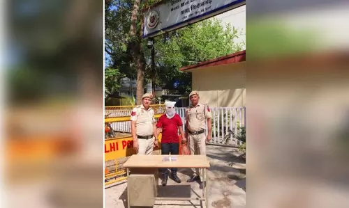 पुलिस ने शातिर चोर को पकड़ा, देसी पिस्तौल और जिंदा कारतूस बरामद