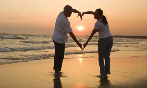 Relationship : अच्छे रिश्ते की क्या हैं कुंजी Relationship : अच्छे रिश्ते की क्या हैं कुंजी