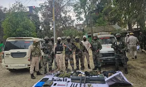 Manipur: झड़प में UNLF (पी) के 4 कार्यकर्ता घायल, अरमबाई टेंगोल कार्यालय से हथियार और ड्रग्स जब्त Manipur: झड़प में UNLF (पी) के 4 कार्यकर्ता घायल, अरमबाई टेंगोल कार्यालय से हथियार और ड्रग्स जब्त