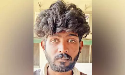 POCSO मामले में जमानत पर बाहर आई एक महिला को गांजा के साथ गिरफ्तार किया