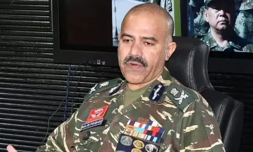 समग्र सुरक्षा तंत्र को मजबूत करें: जम्मू-कश्मीर DGP ने अधिकारियों से कहा समग्र सुरक्षा तंत्र को मजबूत करें: जम्मू-कश्मीर DGP ने अधिकारियों से कहा