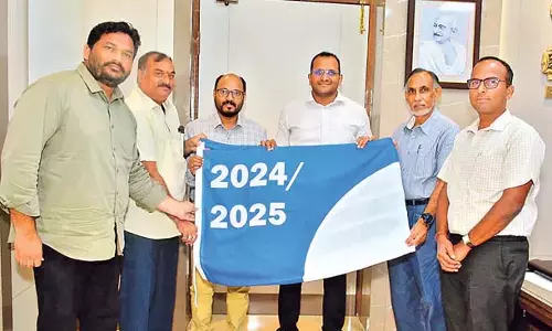 Visakhapatnam : रुशिकोंडा बीच को ब्लू फ्लैग का दर्जा मिला Visakhapatnam : रुशिकोंडा बीच को ब्लू फ्लैग का दर्जा मिला