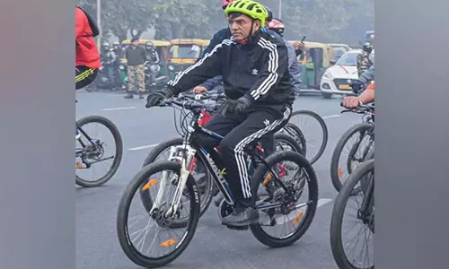 साइकिल चलाने से न केवल स्वास्थ्य बढ़ता है बल्कि चरित्र का निर्माण भी होता है- केंद्रीय खेल मंत्री साइकिल चलाने से न केवल स्वास्थ्य बढ़ता है बल्कि चरित्र का निर्माण भी होता है- केंद्रीय खेल मंत्री