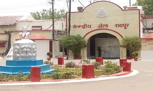 रायपुर जेल में कैदियों की संख्या क्षमता से अधिक रायपुर जेल में कैदियों की संख्या क्षमता से अधिक