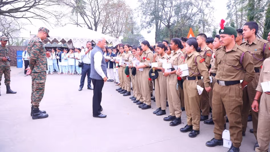 Arunachal के राज्यपाल ने स्थानीय लोगों और सुरक्षा बलों के बीच संबंधों को मजबूत करने का आह्वान Arunachal के राज्यपाल ने स्थानीय लोगों और सुरक्षा बलों के बीच संबंधों को मजबूत करने का आह्वान