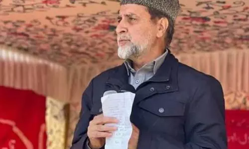 मियां अल्ताफ ने Anantnag में आग से प्रभावित परिवारों के लिए त्वरित राहत का आग्रह किया