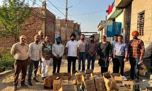 Ludhiana: आबकारी विभाग ने नकली स्कॉच रैकेट का भंडाफोड़ किया