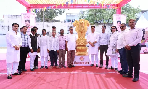 Udaipur: सामाजिक न्याय एवं अधिकारिता मंत्री ने किया दिव्य कला मेले का अवलोकन