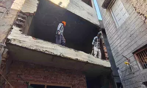 Amritsar में सात अवैध इमारतें गिराई गईं, दो सील की गईं