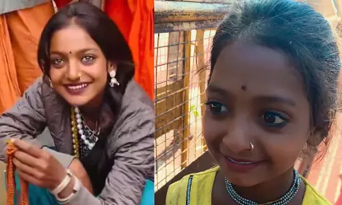 मिल गई छोटी मोनालिसा, देखें महाकुम्भ की मोनालिसा की हमशक्ल बच्ची का VIDEO मिल गई छोटी मोनालिसा, देखें महाकुम्भ की मोनालिसा की हमशक्ल बच्ची का VIDEO