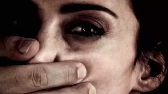 कॉलेज से लौट रही छात्रा के साथ सामूहिक बलात्कार, चार दरिंदे गिरफ्तार कॉलेज से लौट रही छात्रा के साथ सामूहिक बलात्कार, चार दरिंदे गिरफ्तार