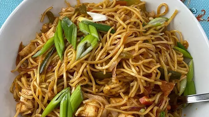 Healthy Noodles Recipe: इस विधि से बनाएं हेल्दी नूडल्स Healthy Noodles Recipe: इस विधि से बनाएं हेल्दी नूडल्स