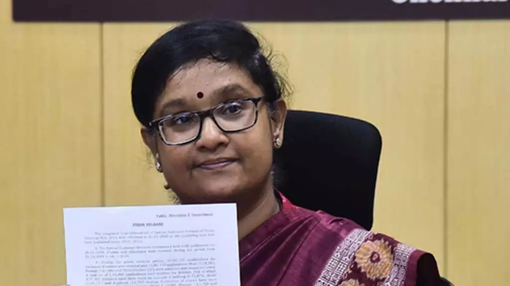 Tamil Nadu: मुख्य निर्वाचन अधिकारी आज राजनीतिक दलों के साथ विचार-विमर्श करेंगे Tamil Nadu: मुख्य निर्वाचन अधिकारी आज राजनीतिक दलों के साथ विचार-विमर्श करेंगे
