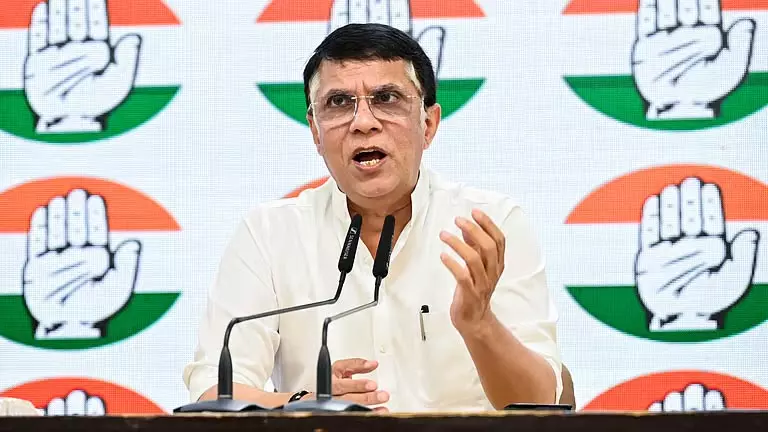 पवन खेड़ा ने कानून व्यवस्था को लेकर बिहार सरकार की आलोचना की पवन खेड़ा ने कानून व्यवस्था को लेकर बिहार सरकार की आलोचना की