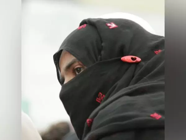 Balochistan: इकरा बलूच ने बहन महरंग बलूच की गिरफ़्तारी की निंदा की Balochistan: इकरा बलूच ने बहन महरंग बलूच की गिरफ़्तारी की निंदा की