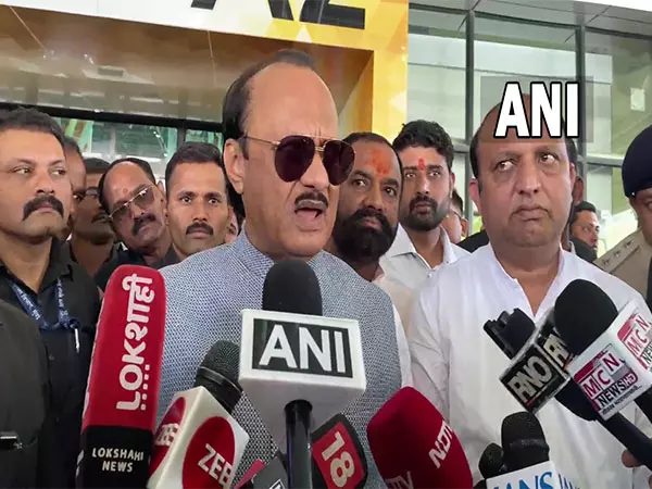 किसी को भी कानून, संविधान और नियमों से परे नहीं जाना चाहिए: कुणाल कामरा विवाद पर Ajit Pawar किसी को भी कानून, संविधान और नियमों से परे नहीं जाना चाहिए: कुणाल कामरा विवाद पर Ajit Pawar