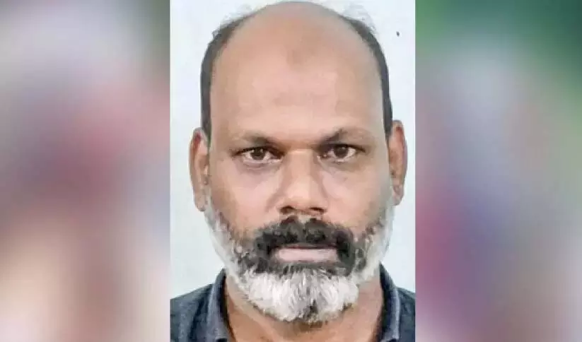 Kerala: 2000 पैकेट नशीले पदार्थों के साथ एक व्यक्ति गिरफ्तार Kerala: 2000 पैकेट नशीले पदार्थों के साथ एक व्यक्ति गिरफ्तार
