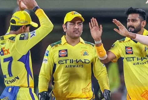 नूर अहमद ने CSK के लिए स्वप्निल शुरुआत की, MI ने 155/9 का स्कोर बनाया नूर अहमद ने CSK के लिए स्वप्निल शुरुआत की, MI ने 155/9 का स्कोर बनाया
