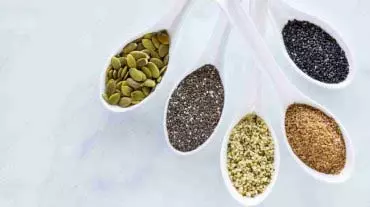 Weight Loss : वजन घटाने में मददगार हैं ये 5 तरह के सीड्स, जानिए कैसे करें इस्तेमाल Weight Loss : वजन घटाने में मददगार हैं ये 5 तरह के सीड्स, जानिए कैसे करें इस्तेमाल
